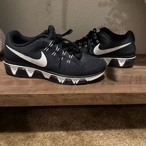 Nike Tailwind 8 Black Women’s Sneakers Size 7.5